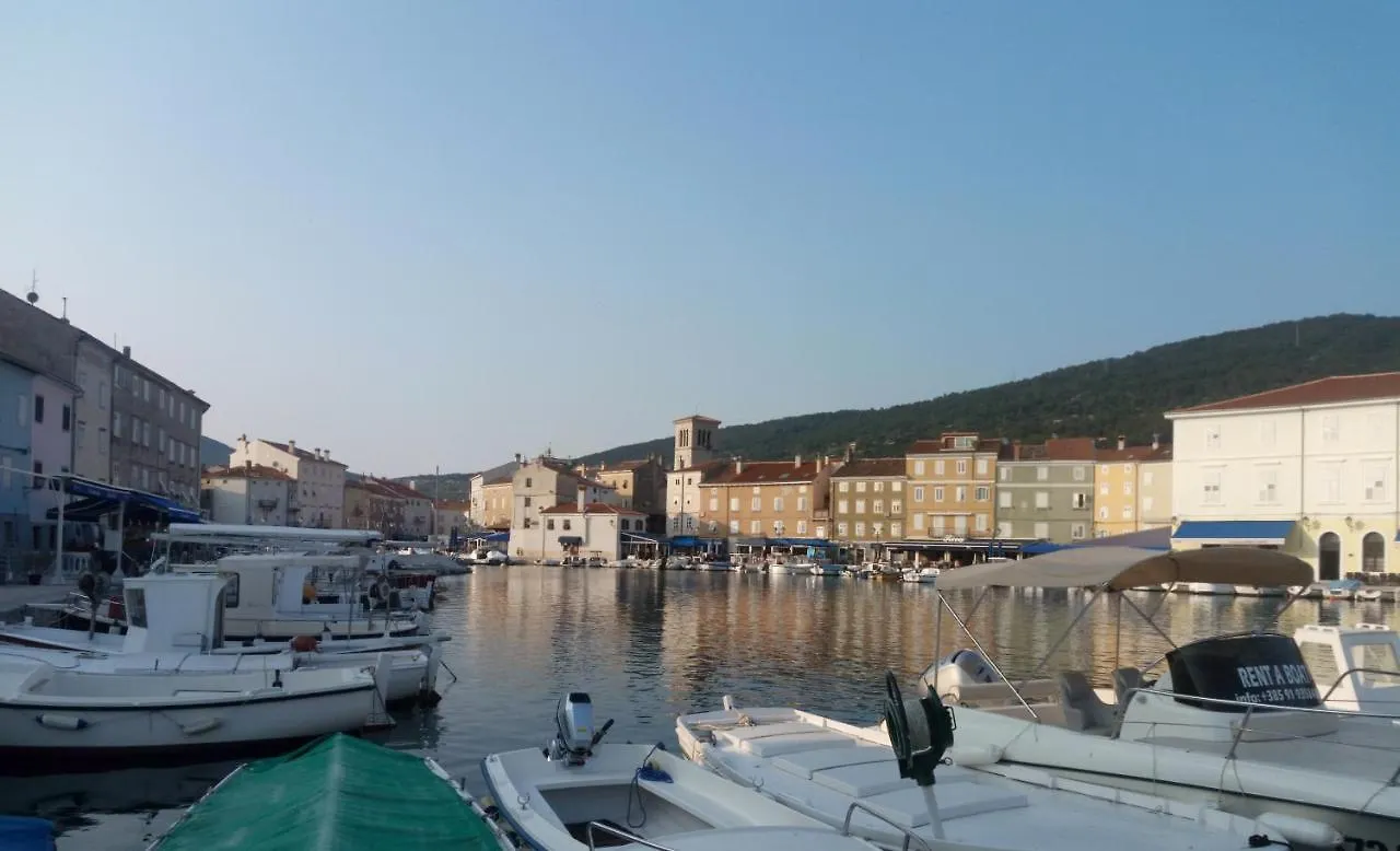 Appartamento Sidar-Old Town Cres Croazia